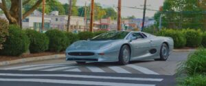 A Detailed Overview of the Jaguar XJ220